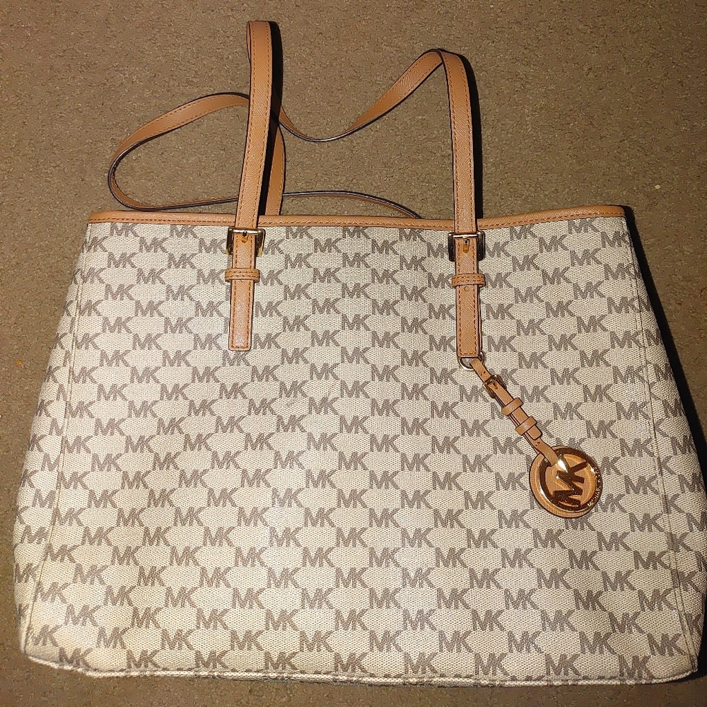 Michael Kors purse